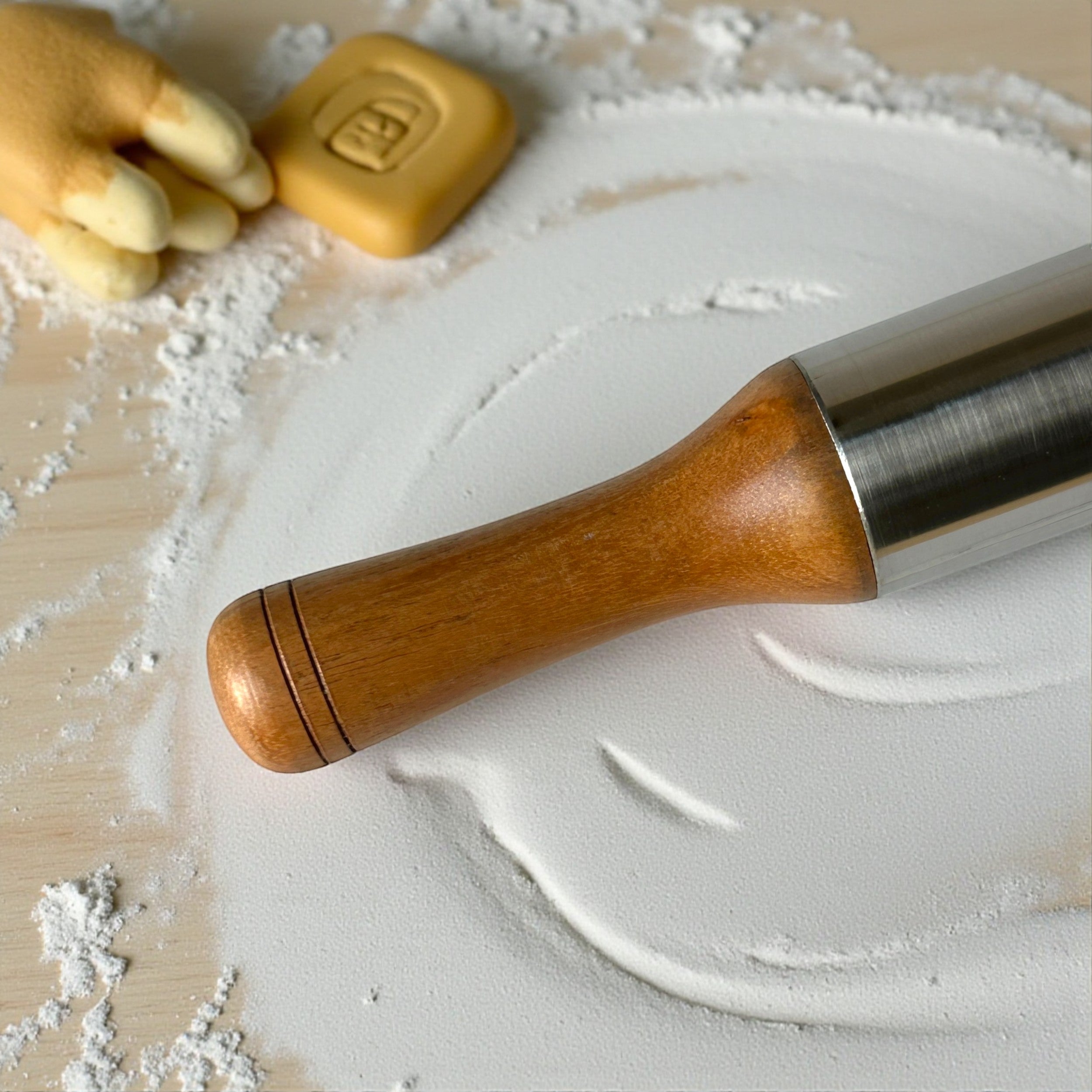 Premium Stainless Steel Rolling Pin with Wooden Handles – Non-Stick, Easy Grip, Heavy-Duty for Roti, Chapati, Pastry & Dough Rolling